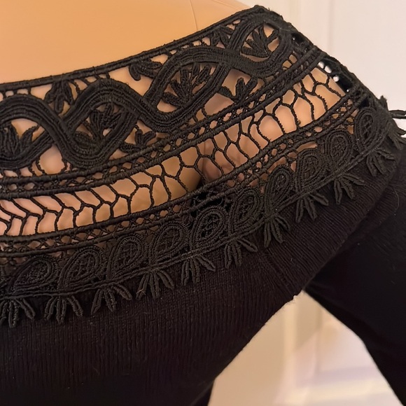 Moda international sexy black off shoulder see thru lace sweater sz S - Picture 6 of 8
